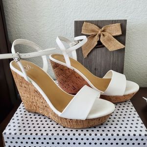 Platform sandals